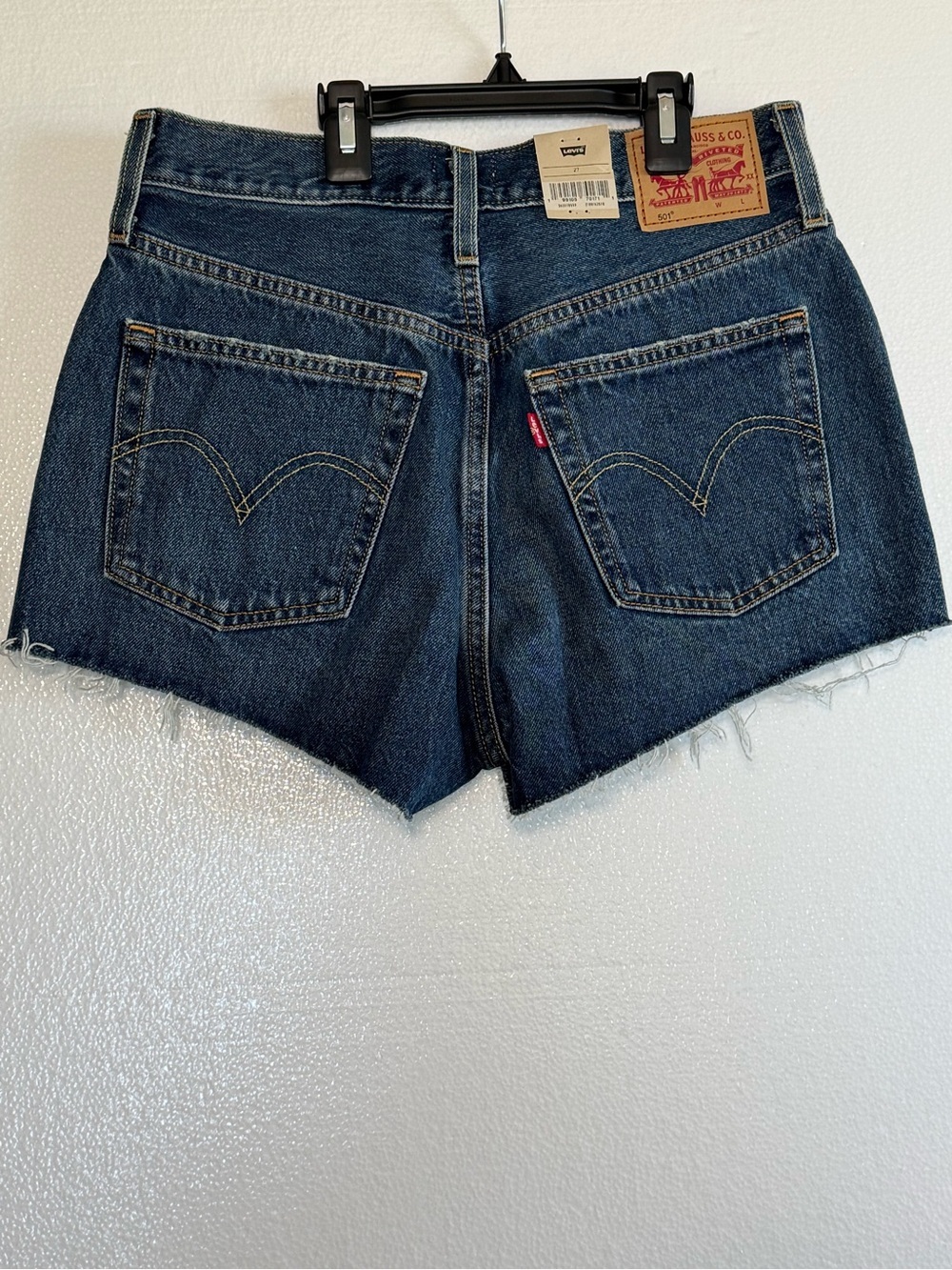 Levi’s 501 Original Distressed Denim Shorts High Rise Cutoff Sz 27 Dark Wash NWT - Picture 3 of 11